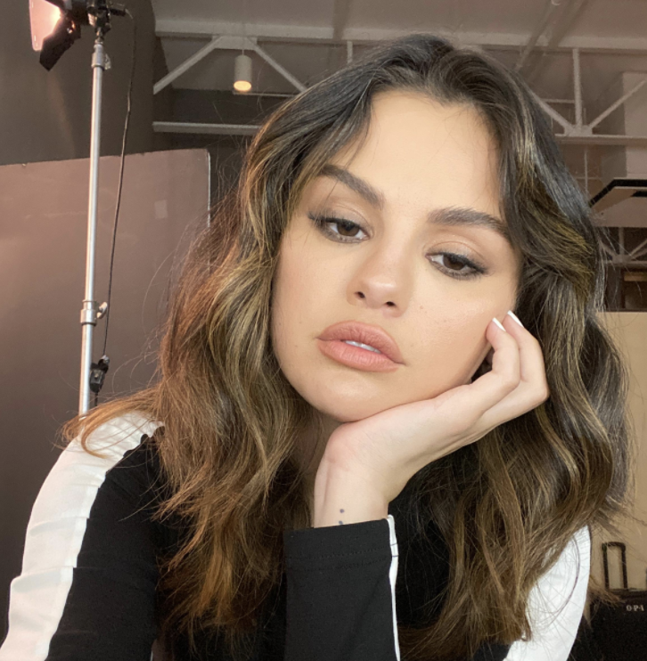 amazonmusic's tweet photo. Happiest of birthdays to 👑 @selenagomez 🎉

Celebrate with our Best Of Selena Gomez playlist, and tell us your all-time favorite Selena track! 🎧: https://t.co/jCh4ubPdqw https://t.co/QUakJb2lt1