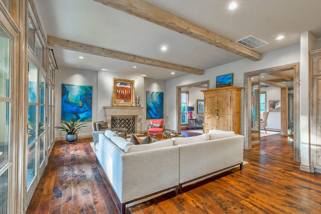 WyattPoindexter's tweet photo. New Listing in Faircloud - 1805 Morning Star Edmond, Oklahoma - 5 Bed 3.1 Bath 4,362 Sq Ft - Website: https://t.co/dSHVgcaaX5 - The Wyatt Poindexter Group https://t.co/NjRUILwxRJ #newlisting #edmond #faircloud #oklahoma #realestate #kellerwilliams #wyattpoindexter #luxuryhomes https://t.co/QfZ2IMTHsS