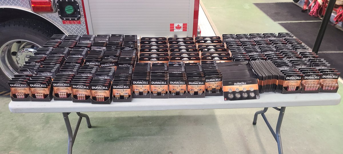 SwanRiverFire's tweet photo. Thank you @Duracell @CdnFireChiefs for your partnership and support of our department. https://t.co/GbmXNFULqL