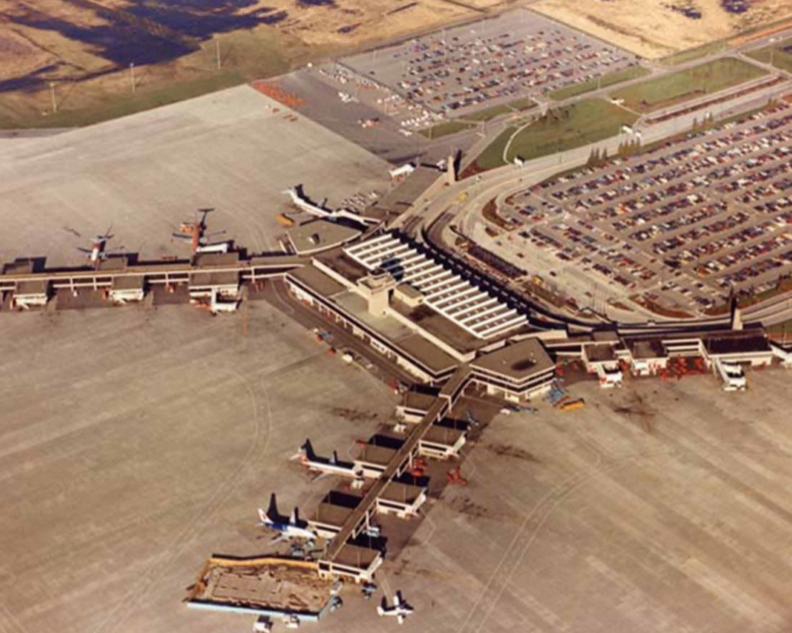 A major series of upgrades to the terminal started in 1973 including the expansion of B Pier, adding 10,700 sq. meters and converting another 14,000 sq. meters for more effective use.  #YVRBDAY