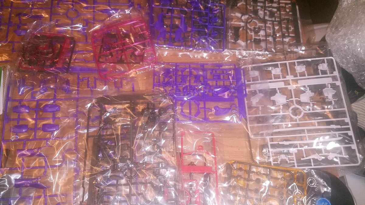 JosephH32149678's tweet photo. #gunplatogether #Auldey #kainar #mgscale #modelkit 
after over 2 months wait has finally been delivered in the first of several Mg 1/100 Kainar kits https://t.co/ZsaQCkyWfW