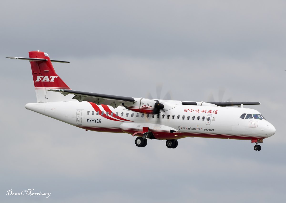 birrlad's tweet image. About to land @ShannonAirport Far Eastern Air Transport (Nordic Aviation Capital) @ATRaircraft ATR72-600 OY-YCG from Billund for painting @IAC_Ltd into Windrose C/S.
#Avgeek #Avition #ATR #ShannonAirport #Painting #IAC #Windrose #Airlines #Airtravel