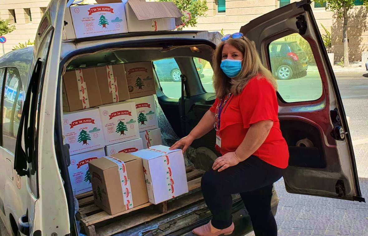 AlmogElijis's tweet photo. Proud of my fellow Israeli diplomats who, in a beautiful act of solidarity with boycotted #Arab #Israeli business owner Julia Zohar, purchased and received today 600 packages of tahini Al Arz. We stand with you Julia! https://t.co/ZosebwX7UO