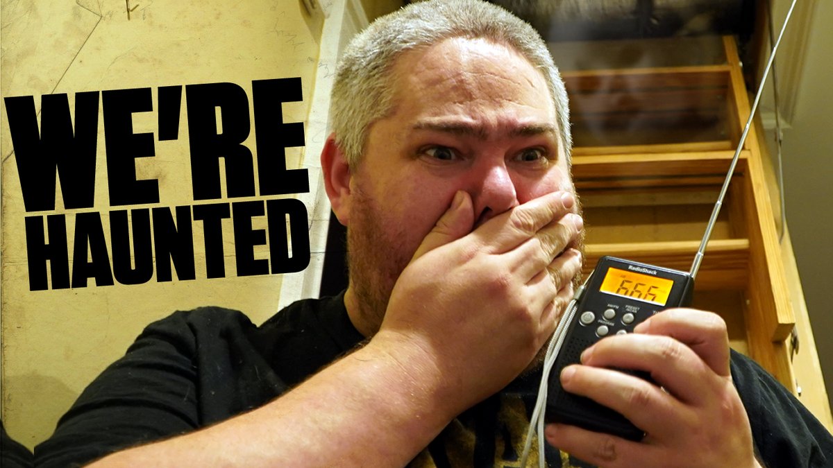 OUR HOUSE IS HAUNTED!!
youtube.com/watch?v=nlElGB…

LIKE/RT IF YOU WANT US TO HUNT GHOST
