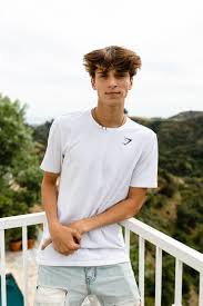 ItsmenormalK's tweet image. yow nessa check this out💅🏻 #nessabarrett #JOSHRICHARDS #spillsometea #trendingtopic