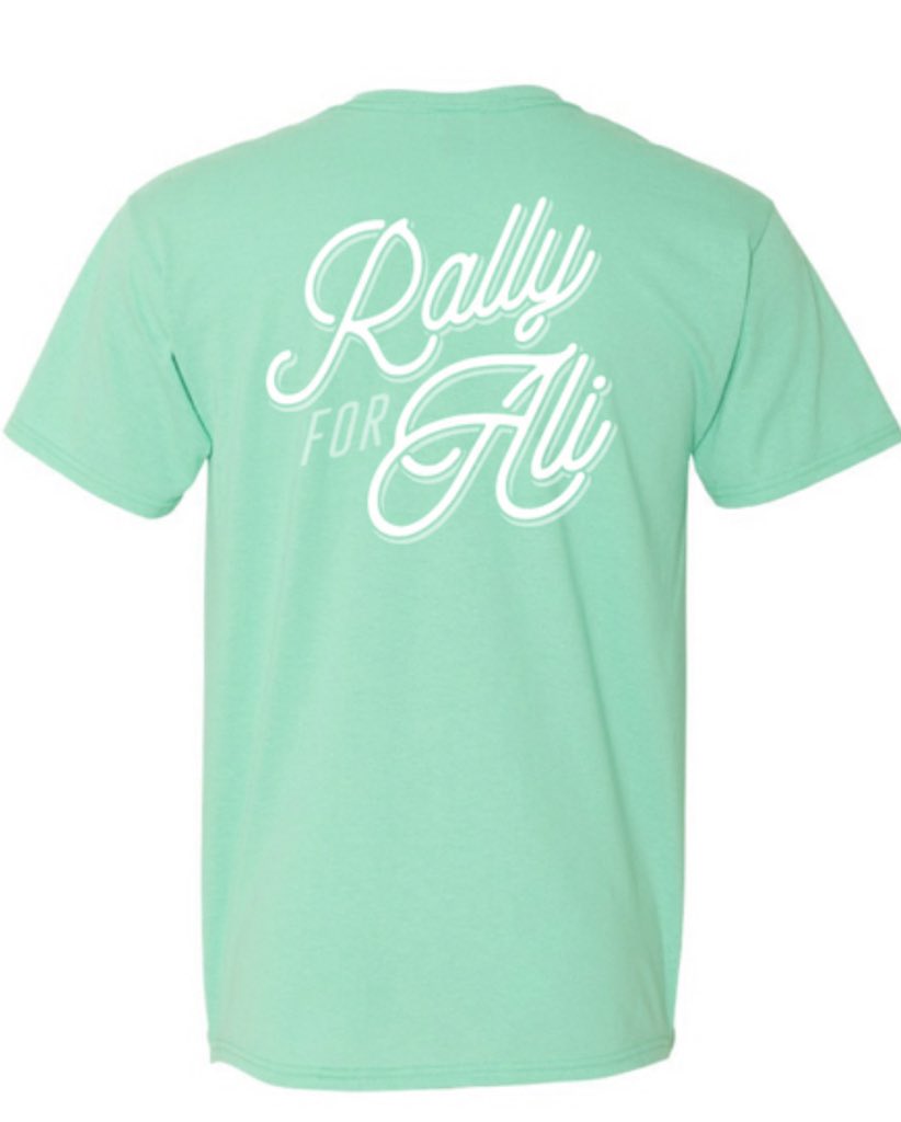 SchuchmannRita's tweet photo. A family friend organized a t-shirt honoring Ali. All proceeds are going to be donated to @UIchildrens hospital. Feel free to pass along to anyone interested. #RallyForAli ❤️💚💛🏀@alischuchmann https://t.co/MLzLZhIiPl https://t.co/cU20rrdMo5