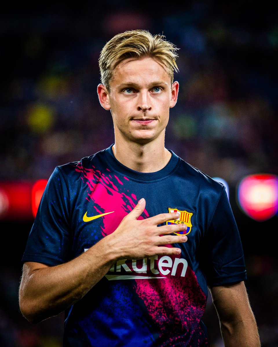 FCBarcelona_es's tweet photo. 💙❤️ @DeJongFrenkie21 https://t.co/32ohnaftrn