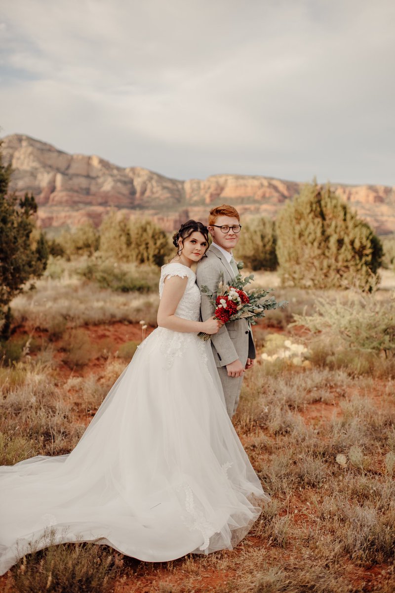 brezee_7's tweet photo. Oh hey there... yes we survived two years of distance and now we’re married 💍 True love is unstoppable https://t.co/hh6sipQatC