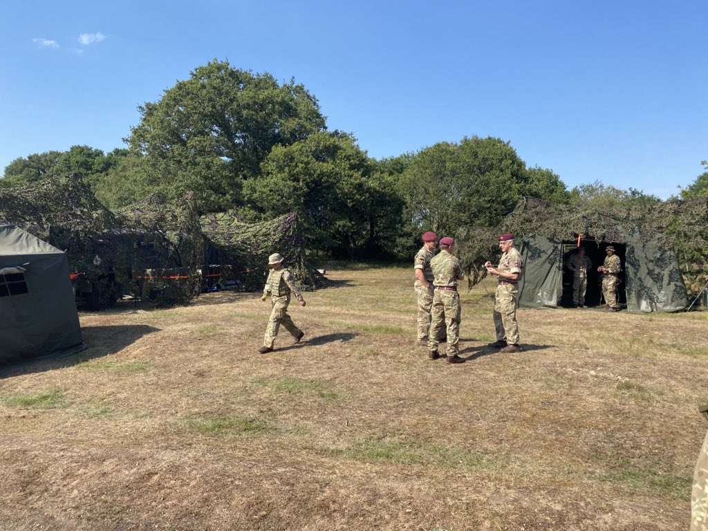 16 Medical Regiment tweet media