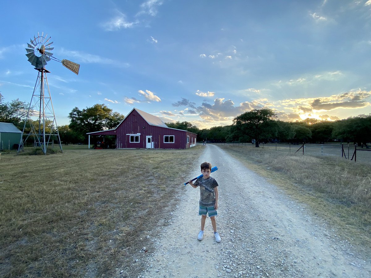 GrangerSmith's tweet photo. A boy, a barn and baseball. 🇺🇸 https://t.co/oA8H7jG53V