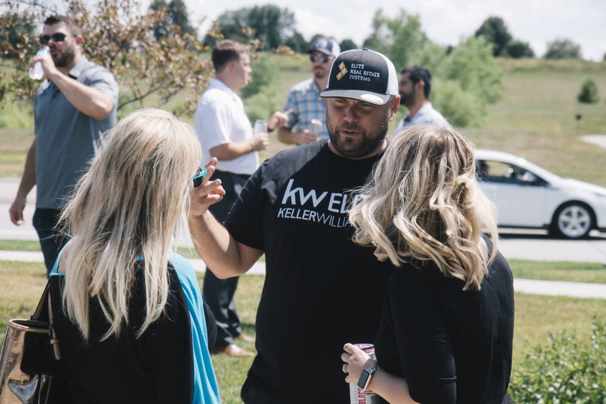 kwELITE_'s tweet photo. Thanks to the ancillary businesses leasing space in our satellite location in the new #kwELITE office! 📡 

We celebrated the launch of our unique #techpowered office opening mid-August! 🙌🏽 https://t.co/3qZtU3Ihr8 https://t.co/ifwm33mj54