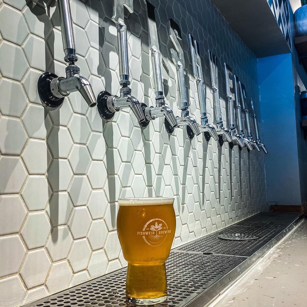 JaxCraftBeer's tweet photo. ๐จ Lots of new stock and restocks! Stop in and stock up! ๐ป โฃ
โฃ
@fishweirbrewing Tap Takeover starts at 5:30! Chancho King will be here serving up delicious eats! Join us tonight for an awesome time! ๐โฃ
โฃ
#jaxcraftbeer #32taps #supportlocal #fishweirbrewing #chanchoking https://t.co/IDJc9MTNIm