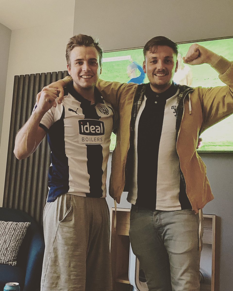 Toby90Green's tweet photo. We are fucking back 🔵⚪️ up the albion up the Slav.........you fucking beauties #wba #albion #baggies #premiership https://t.co/TSpyEM0blT
