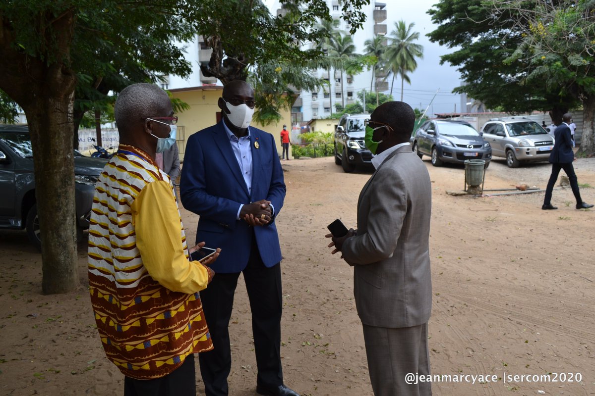 jeanmarcyace's tweet photo. 23 juillet 2020 :Tournée dans les centres d'examen du Baccalauréat de #cocody . #lyceeclassique #lyceemodernedecocody à Cocody, Abidjan, Cote D'Ivoire
#CIV225 #abidjan #civeducation https://t.co/84Jst3cipO