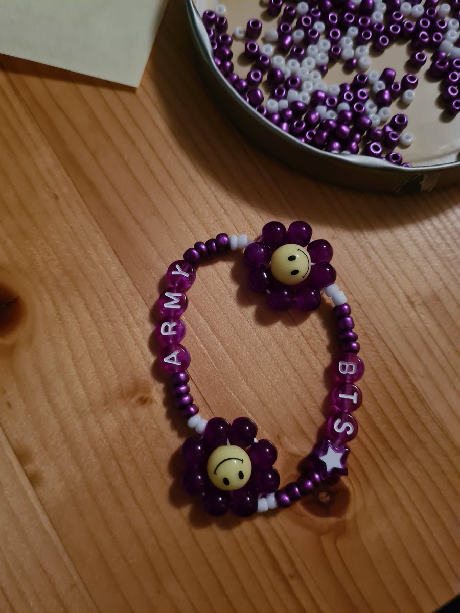 jedicathy's tweet photo. DID IT
@BTS_twt #btsbracelets https://t.co/lFjEkg7c3a