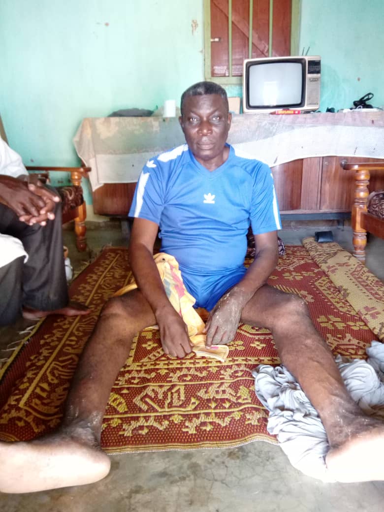 BobAtikpo's tweet image. Les humains sont injuste 
Comment le #Togo traite ses anciens stars du #football #CAN1998
#Nibombe-wake
#GhanaFirst 
#entanglement 
@lafabricacrm 
@EperviersDuTogo 
@RFIRadioFoot