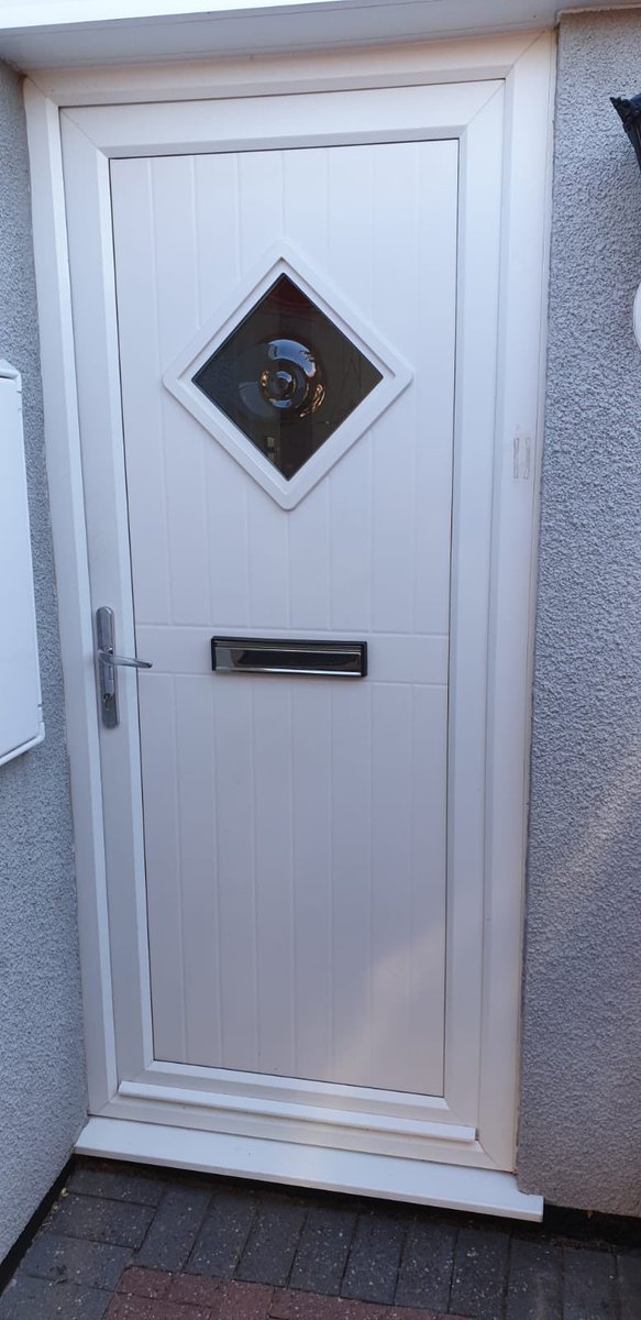 ClairsDoors's tweet photo. New composite doors fitted today in Stafford 01785 714554 #Stafford #Wolverhampton  #stone  #cannock #windowanddoors #compositedoors https://t.co/H5AUnl0DTE