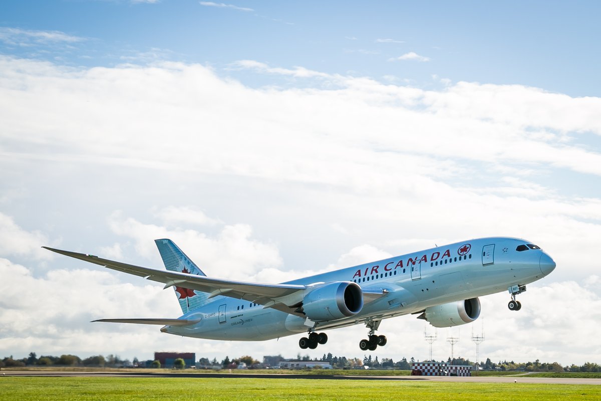 2014 was the Year of the Dreamliner at YVR! We welcomed this revolutionary aircraft with several airlines including  @JAL_Official_jp  @CSAIRGlobal and of course  @AirCanada.  #YVRBDAY