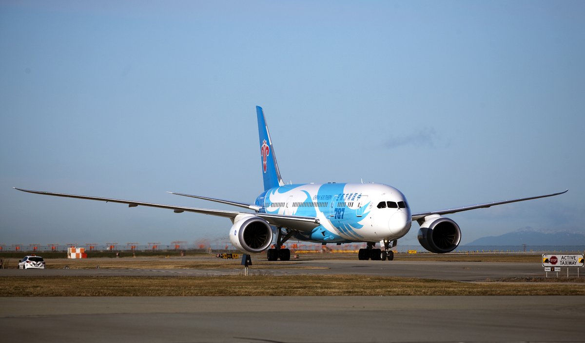 2014 was the Year of the Dreamliner at YVR! We welcomed this revolutionary aircraft with several airlines including  @JAL_Official_jp  @CSAIRGlobal and of course  @AirCanada.  #YVRBDAY
