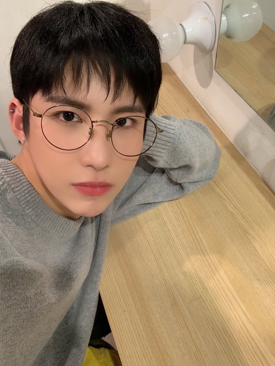 lailamelchett12's tweet photo. Meu mundinho... Me deixa emocionada demais esse menino aaaahhhhh #ACE #CHOICE #KingWowDay @official_ACE7 https://t.co/a1PcU2Sx1g