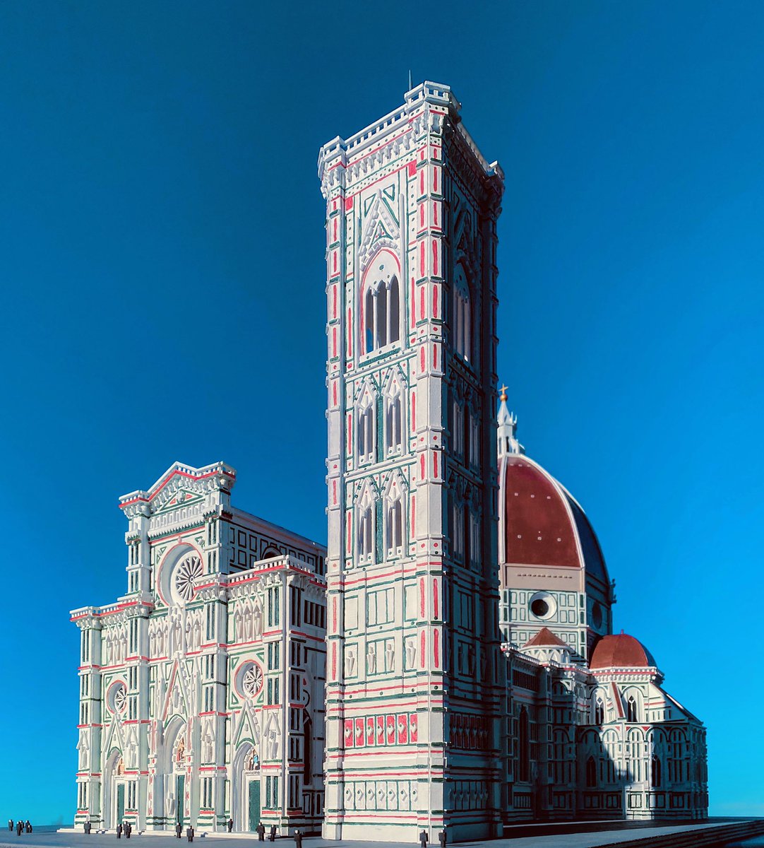 🇮🇹 Modello del Duomo di #Firenze, in #Italia.
_ Scala: 1/200
_ Materiali: cartone, legno e pittura acrilica.

🇫🇷 Maquette de la cathédrale de #Florence, en #Italie. 
_ Échelle: 1/200
_ Matériaux: carton, bois et peinture acrylique.