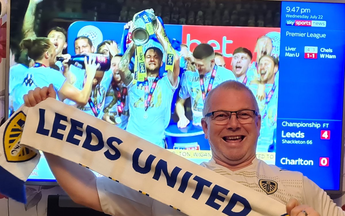 jeremy_pb's tweet photo. Champions... β½οΈππ₯
Champions... @LUFC
Premiership next season #16yearwait
#MOT ππ https://t.co/faCN1HvVpx