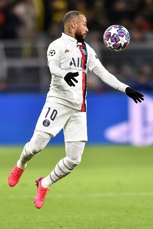 The top 5 players itw in each position: (Thread)