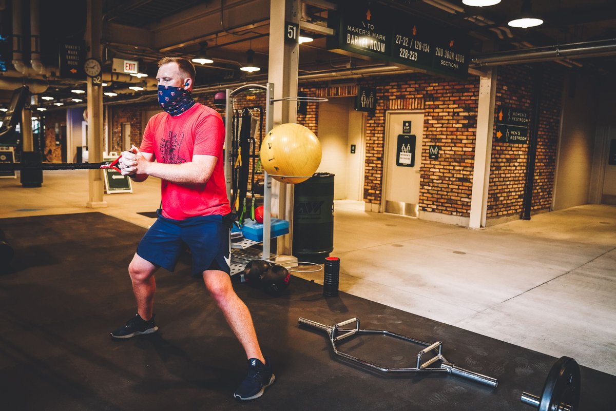 Twins's tweet photo. Concourse workouts at Wrigley. #MNTwins https://t.co/9ThwM55FGy