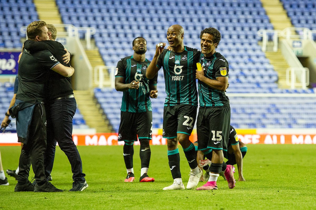 SwansOfficial's tweet photo. 📸 S C E N E S 😍

Gallery 👉 https://t.co/KC1F5HOjej https://t.co/xOWemmEHRa