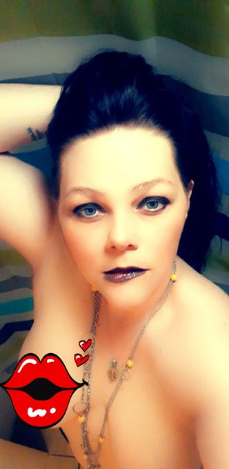 10$ session!  Sexting pics and vids. Add my snapchat #nudes #sexting #SnapchatGirls #horny #sellingnudes<a href="/tag/horny"class="tags"><span>#horny</span></a><a href="/tag/sexting"class="tags"><span>#sexting</span></a><a href="/tag/nudes"class="tags"><span>#nudes</span></a><a href="/tag/snapchatgirls"class="tags"><span>#snapchatgirls</span></a><a href="/tag/sellingnudes"class="tags"><span>#sellingnudes</span></a>