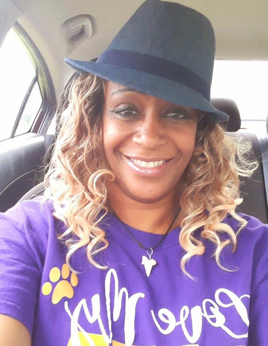 Lawandateacher's tweet photo. Another day of TpT Forward 2020 virtual. Lessons on creating and using digital resources in my classroom.
#TheWildcatWay
#KCMS
#TpTforward2020 https://t.co/UmS5Unj8RU