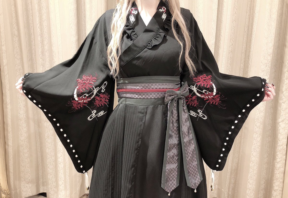 👘New①👘 🌙おぼろ月夜の彼岸花ブラウス🌙 price:¥7,260 color