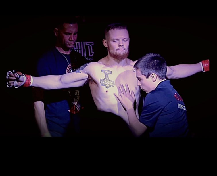 valhalla_btown's tweet photo. I’m coming down with a gnarly case of the fight fever😈🔥💯 https://t.co/eXiLy4wbZy