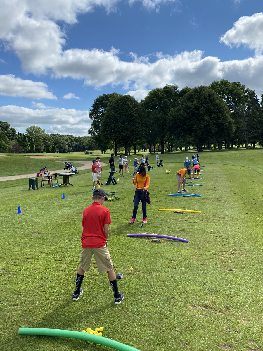 MascoutinGC's tweet photo. Driver Day at JR Golf today. We let the Big Dog Eat!! #wigolf #pgapro #jrgolf https://t.co/4ivtWIWBFQ