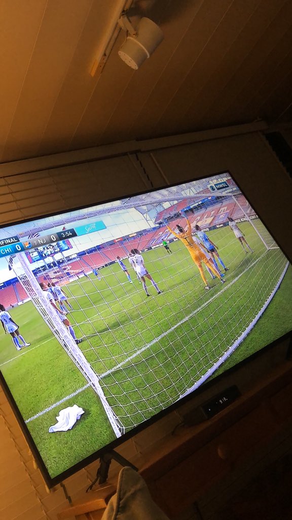NWSLSeats's tweet photo. what a nice night for some football. can’t wait to see who will play in the final with h-town :)))) go team!!! https://t.co/3dJCdHNedh