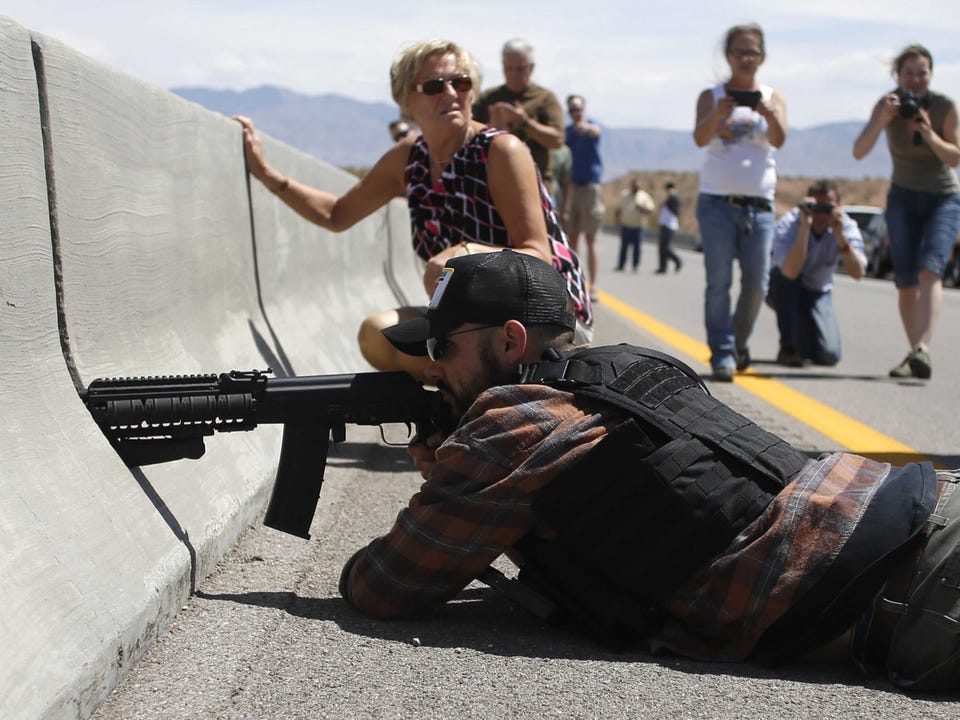 Sse_beingBlack's tweet photo. @jemelehill Just tell them that the cows can't graze. They'll posse right up with their #2ARight
#BundyRanch https://t.co/GdxtpKxcKi