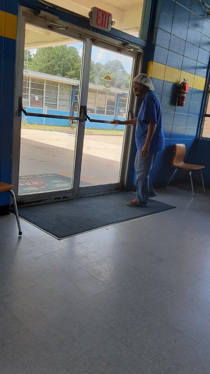 CtyKemper's tweet photo. Kemper County Lower Elementary Child Nutrition Staff hard at it!!
Staying ready and cant wait to start back serving nutritious meals to smiling faces. https://t.co/jrtRFaAjH0