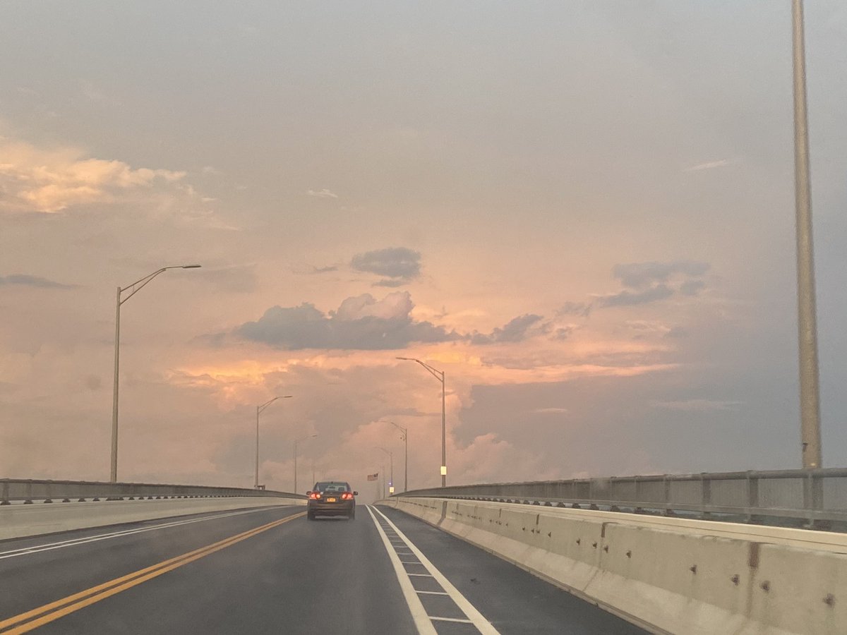 KessenaO's tweet photo. Just has a good idea. Now, I’m going into prayer and calling it a night!

Family pray for me and my family.. Pray for this nation! Pray for this president! Pray! It’s time to pushback! Pray for boldness!

These are pics I took of the sky after a storm! #TheStormIsAlmostOver #Pray https://t.co/7NqGAOvT9i