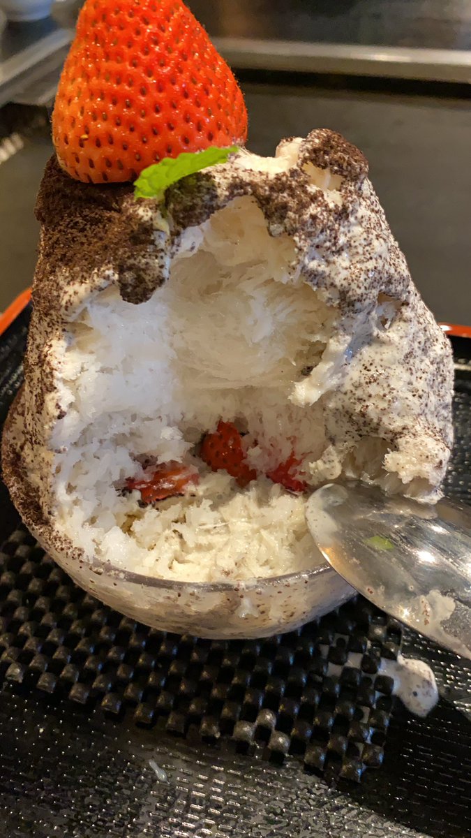 ゼーレ かき氷だよ たつのおとしご 土蛍 丸ごとオレオハーフ 頭痛くならないヤツだ このかき氷 ゼーレ かき氷だよ たつのおとしご 土蛍 丸ごとオレオハーフ 頭痛くならないヤツだ このかき氷