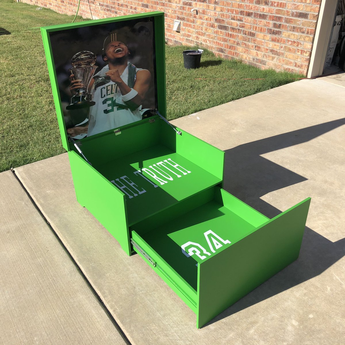 BoxesYetta's tweet image. Here’s a few of our personal favorite Yetta Boxes so far 😍🔥
Dm or email us about  your future box now! 
ANY COLOR 🎨 ANY DESIGN 🎨