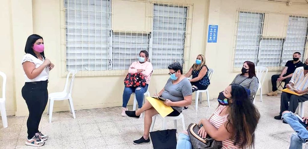 YashiraMLebron's tweet photo. Continuamos en adiestramiento electoral  con el debido distanciamiento. #Bayamon #Precinto11 #PNP #Yashira2020 #RamonLuis2020 #CamaraPNP #TrabajoEnEquipo https://t.co/j6piOI77Ou