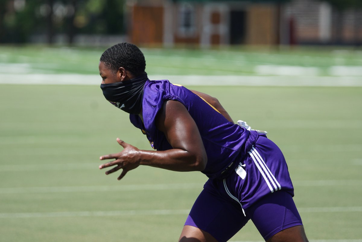 HTC247's tweet photo. Back to work for @ECUPiratesFB. 

#WeTheEast #ECU #PirateNation #MaskUp https://t.co/Tfhu8fttJc