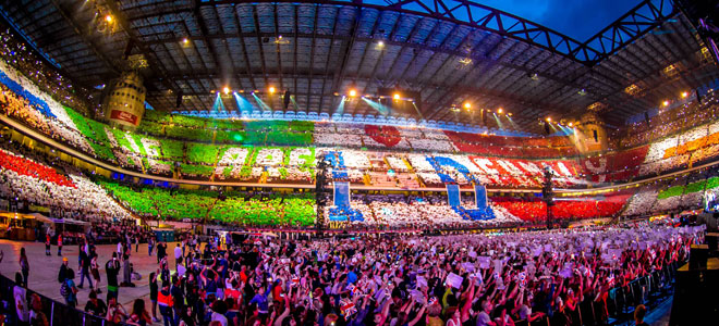 louxjoy's tweet photo. Un grande applauso và anche a noi che siamo ancora qui dopo tanti anni,grazie ragazze.
Siamo una famiglia stupenda. Vi voglio bene.
#10YearsOfOneDirection #10YearsOneDirection #Directionerisapromise
Siamo una promessa. https://t.co/J1s3PAAYV8