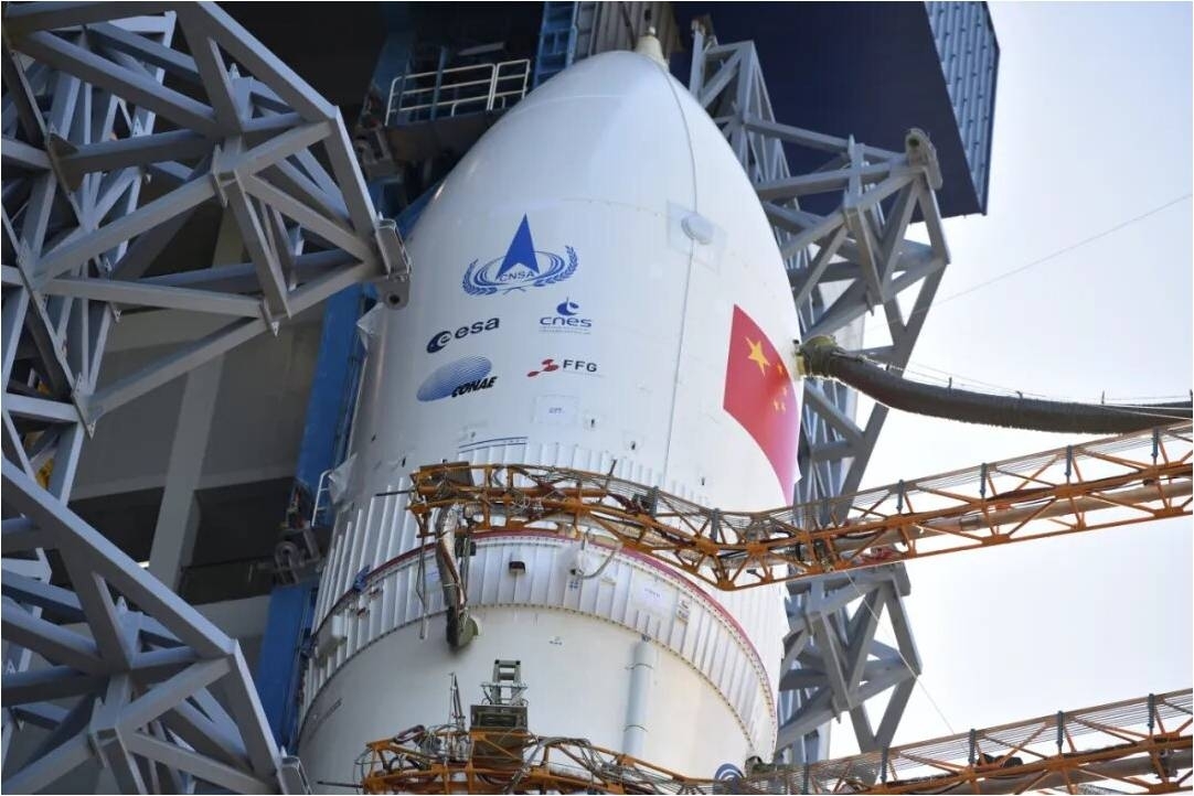 ChinaInSpace's tweet photo. China Set to Fly Mars Mission; International Partners to Aid Red Planet Exploration https://t.co/DGJdq2pNv3 #Mars https://t.co/jLU92Uq0i8