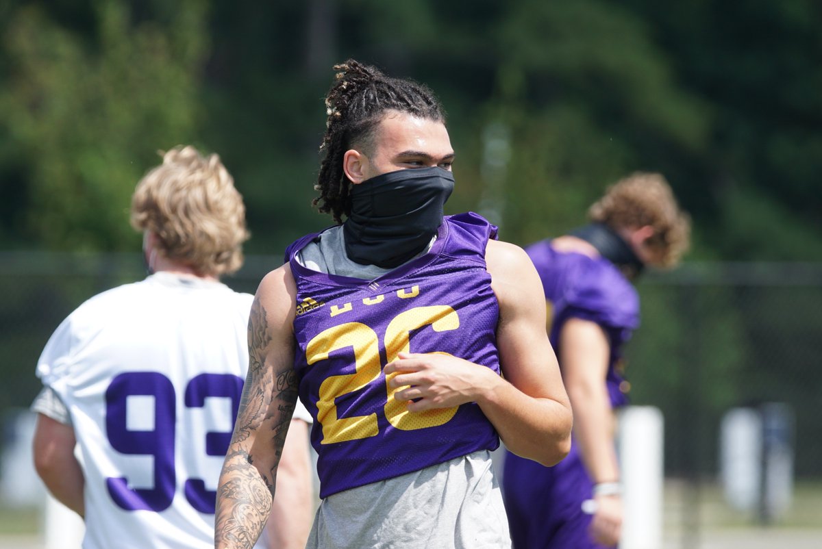 HTC247's tweet photo. Back to work for @ECUPiratesFB. 

#WeTheEast #ECU #PirateNation #MaskUp https://t.co/Tfhu8fttJc