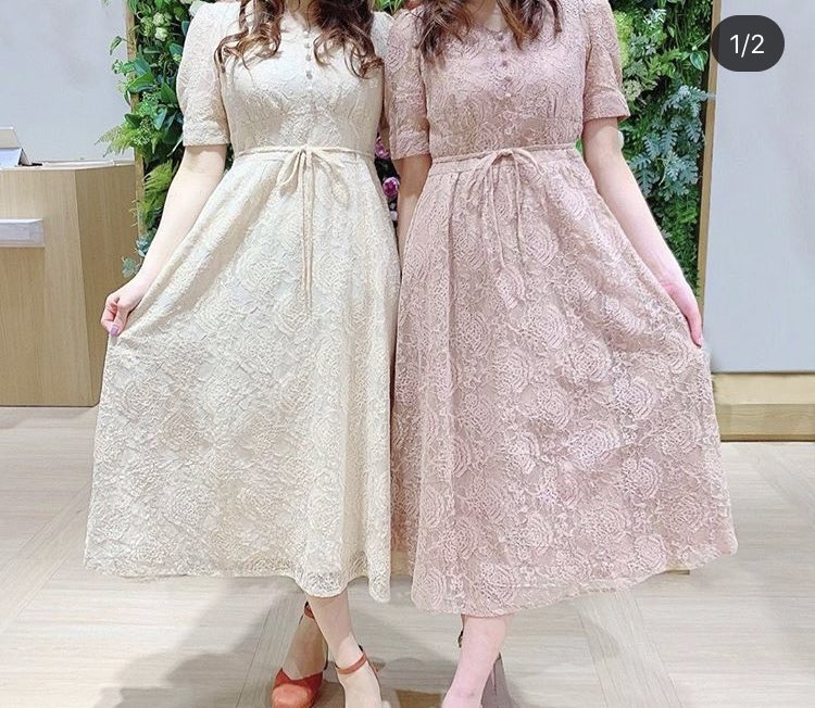txxsrm's tweet photo. 最近は痩せたくて、ダイエットと筋トレに力をいれているせいか、あんまりコスメ買いに行ってないなぁ💭
今日筋膜ローラー届いたのでやる💪✨
ビーラディエンスが全店閉店なのは悲しくてお洋服買ってしまった🌸 https://t.co/XWq09IGmpq
