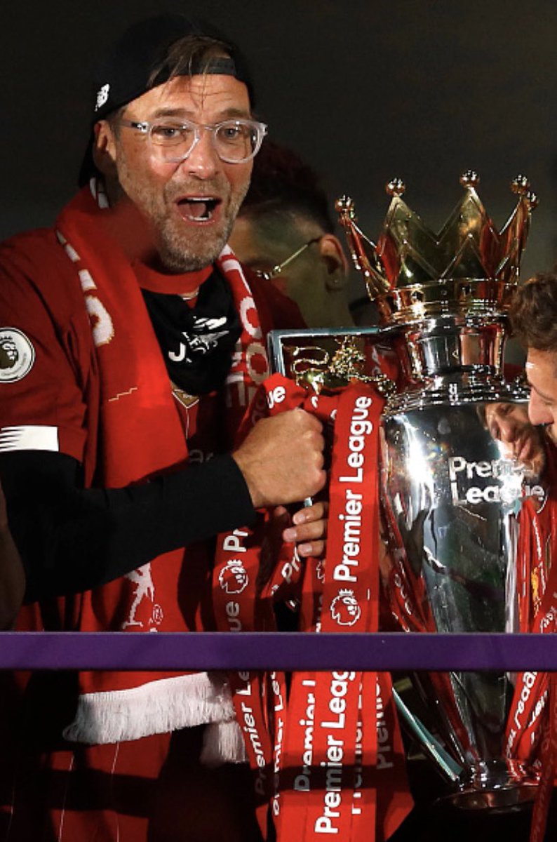 a thread of pictures of everyone with the trophy.