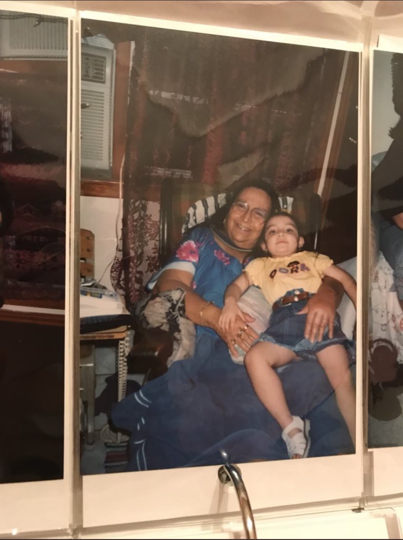 analiixc's tweet photo. My 3 Guardian Angels🙏🏻🤍🦋 https://t.co/SieEkA7Ewb