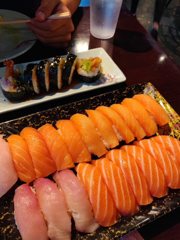 SUSHI!! tweet media