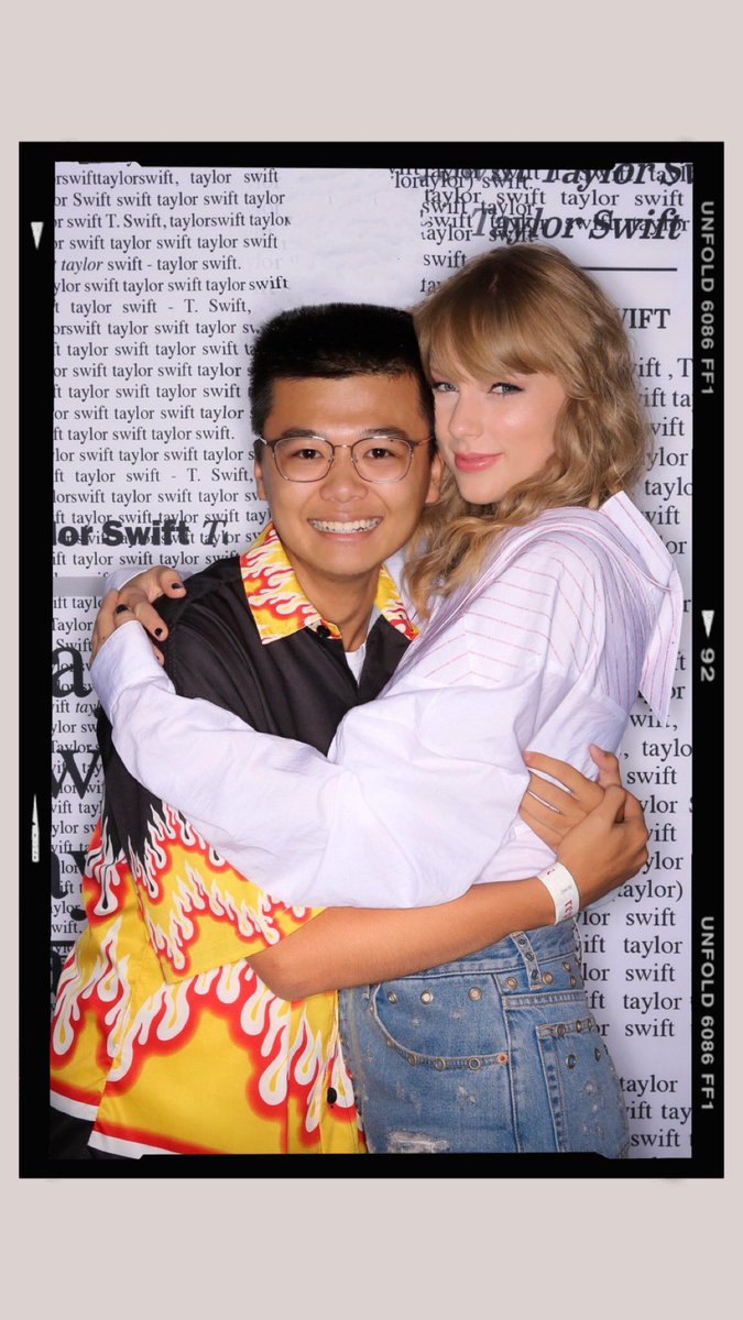 acupofkev's tweet photo. 2 years ago today..something magical happened & somehow it was everything #thenightthingschanged @taylorswift13 @taylornation13 https://t.co/yFH8wAGvCD